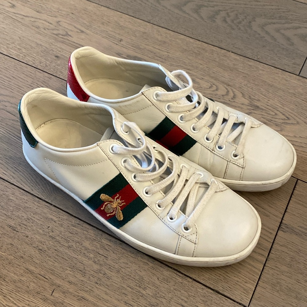 Gucci women’s Ace sneaker with bee